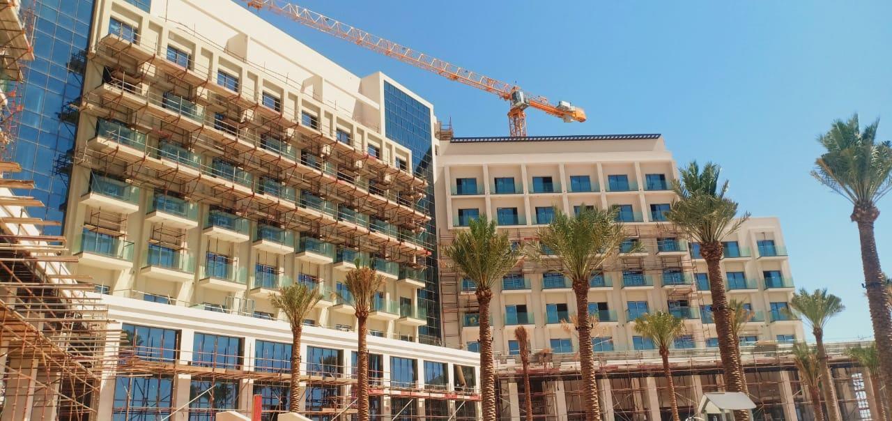 Curtain walls of the hotel during construction