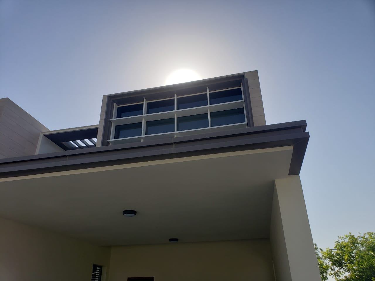 The ACP frame and the windows, seen from below